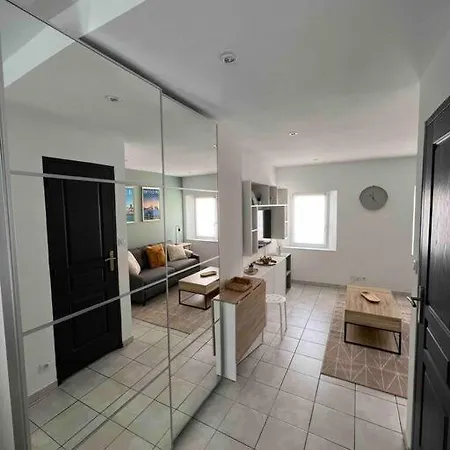 Apartment Climatise En Bord De *